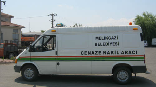  KAYSERİ MELİKGAZİ BELEDİYESİNE PANELVAN CENAZE NAKİL ARACI TESLİM EDİLMİŞTİR