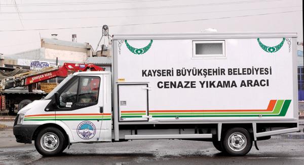 KAYSERİ BÜYÜKŞEHİR BELEDİYESİNE İKİ ADET CENAZE YIKAMA ARACI TESLİM EDİLMİŞTİR